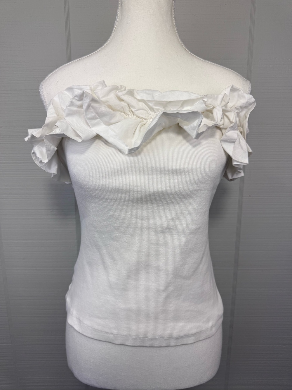 Maeve Anthropologie White Ribbed Strapless Tube Top Oversized Ruffle Trim